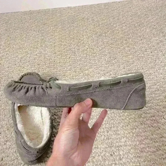 Grey Moccasins Women’s Size 9 - Picture 5 of 8